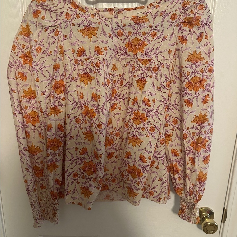 Universal Thread White Cream Blouse Relaxed Peter Pan Collar